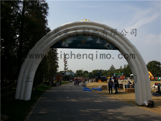 阿迪达斯充气拱门                                                                                                                                                                                                